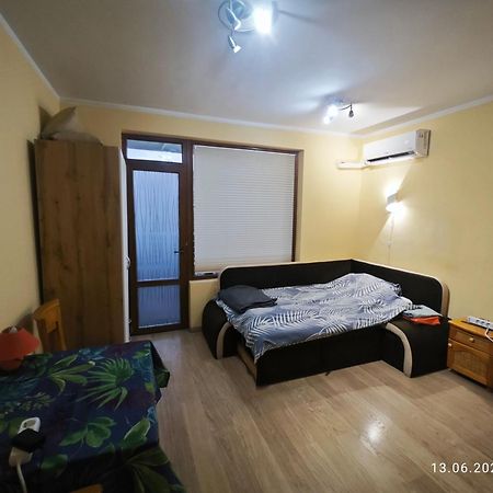 Apartment In The Center 2 Varna Esterno foto